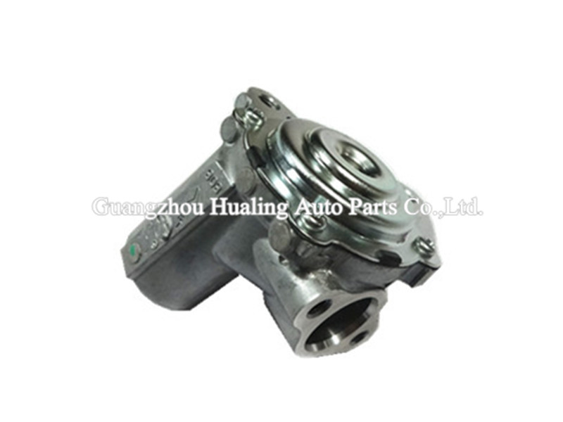 crank case air valve assembly